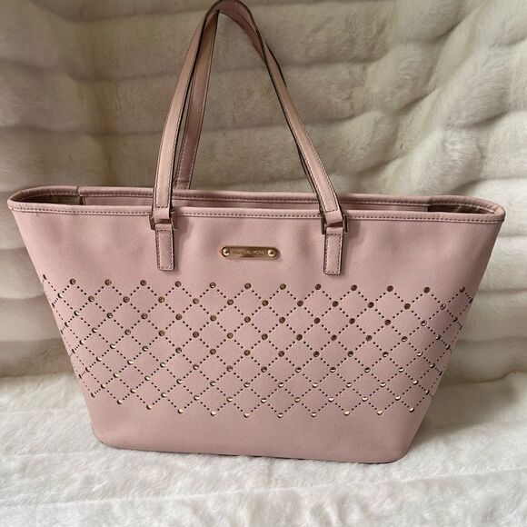 Michael Kors  Carry all tote leather Blossom Pink perforated gold tone laid over - Picture 2 of 16